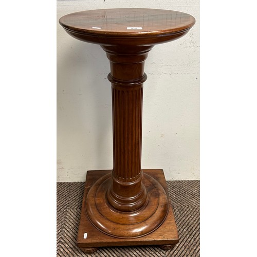 575 - Mahogany reeded column pedestal on square base 