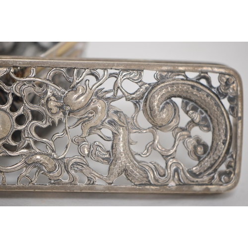 120 - Chinese silver export rectangular box and cover (late Qing dynasty), probably by Luen Hing, Shanghai... 