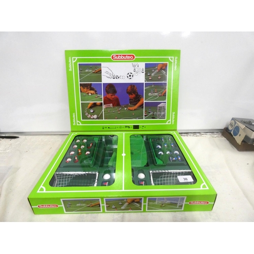 30 - Boxed set of modern Subbuteo France 1998.