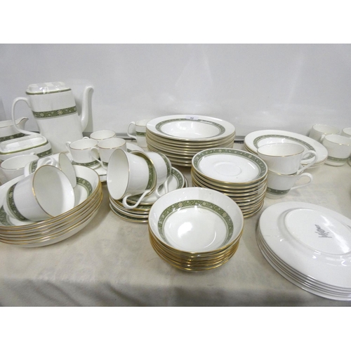 32 - Royal Doulton Rondelay pattern dinner service.