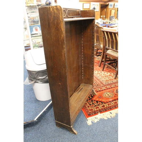 788 - Oak bookcase, 108cm high.