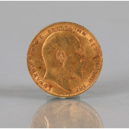 124 - Edward VII gold sovereign 1910