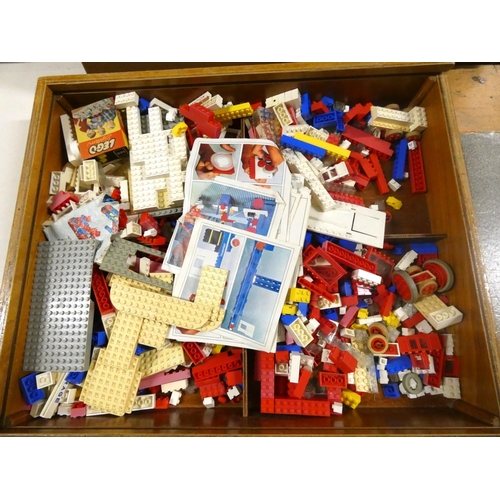 220 - Large box of vintage Lego.