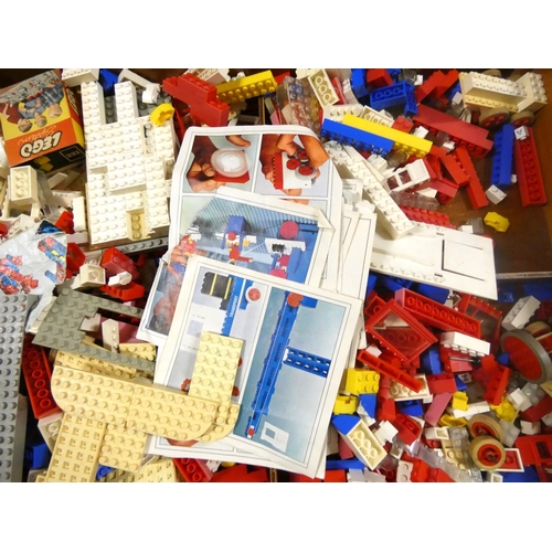 220 - Large box of vintage Lego.