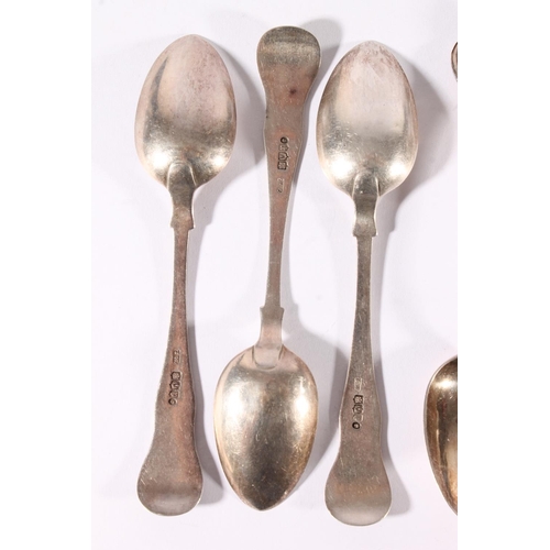 34 - Set of eight Victorian King's pattern silver teaspoons, John Wilkie, Edinburgh 1846, gross 157g, L14... 