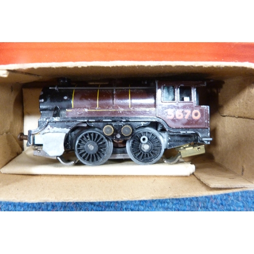 15 - Trix Twin Railway goods train set, 4-324, boxed.