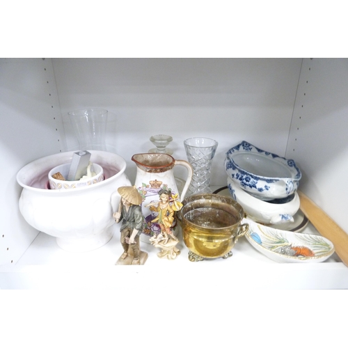 185 - Assorted china and metalwares to include a small brass planter, Victorian jugs, Oriental vase, dishe... 