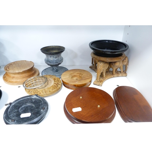 187 - Oriental hardwood vase stands to include modern examples (one shelf).