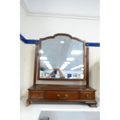 188 - Mahogany dressing table mirror and a tri-plate dressing mirror.  (2)