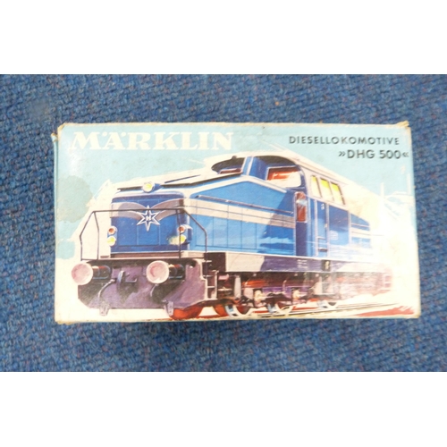 2 - Two cartons containing an 00 gauge locomotive 30027, another loco with tender, 2516, boxed Marklin D... 