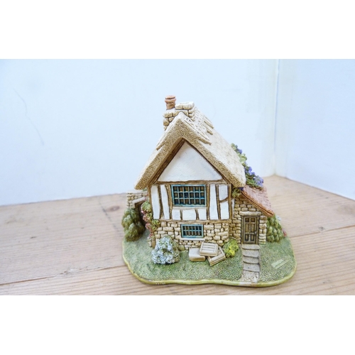 200 - Collection of model thatched cottages and buildings, mostly by Lilliput Lane.  (15)