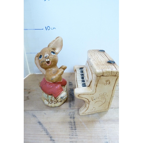 206 - Group of Pendelfin rabbits, one titled 'Barrow Boy', with box.