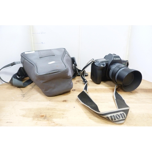 213 - Canon EOS 600 camera in fitted bag with user's guide, a Bolex hand-held camera and a boxed Merit 'Ac... 