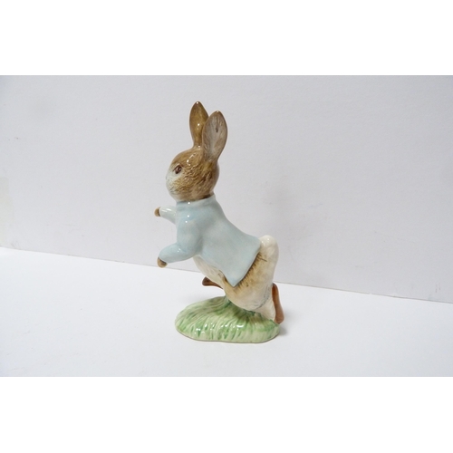 250 - Five Beswick Beatrix Potter figures to include 'Jeremy Fisher', 'Hunca Munca', two 'Peter Rabbit' an... 