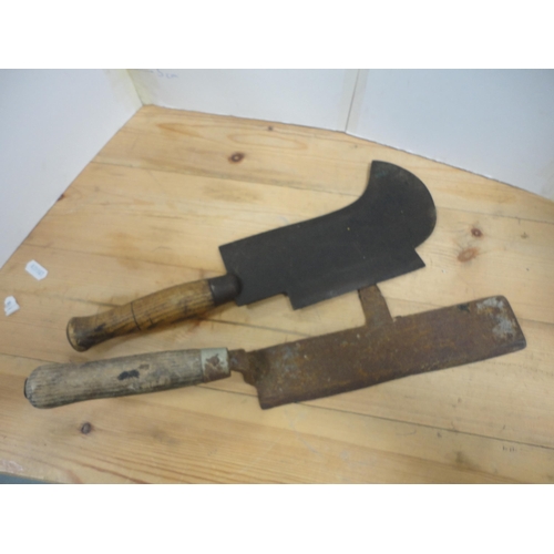 278 - Small group of vintage and later tools to include a billhook, two hammers etc., some with original w... 