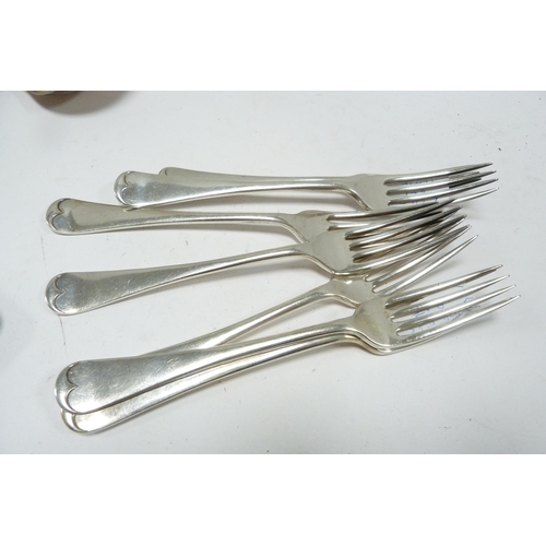 322 - Box of EP flatware to include a ladle, tablespoons and table forks, and a boxed set of six teaspoons... 