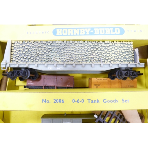 34 - Hornby Dublo two-rail 0-6-0 tank goods electric train set, 2006, rolling stock, Tri-ang grain wagon,... 