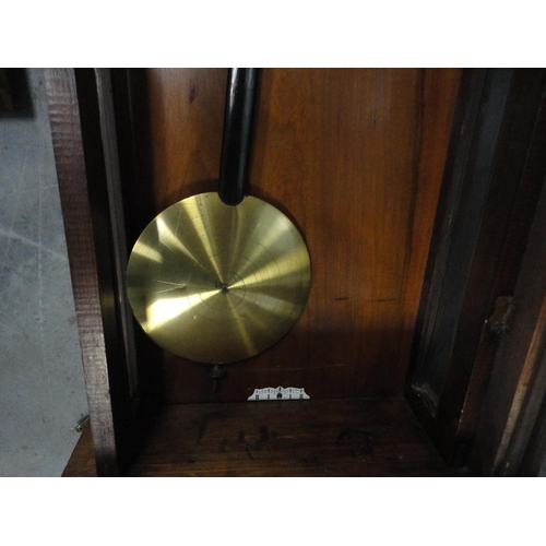 386 - Early 20th century Vienna wall clock with single brass weight.