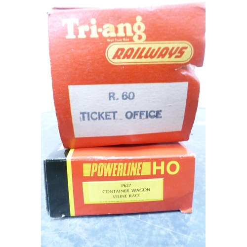 39 - Tri-ang 0 gauge electric part train set, boxed Tri-ang 00 gauge R.60 ticket office, Powerline P627 c... 