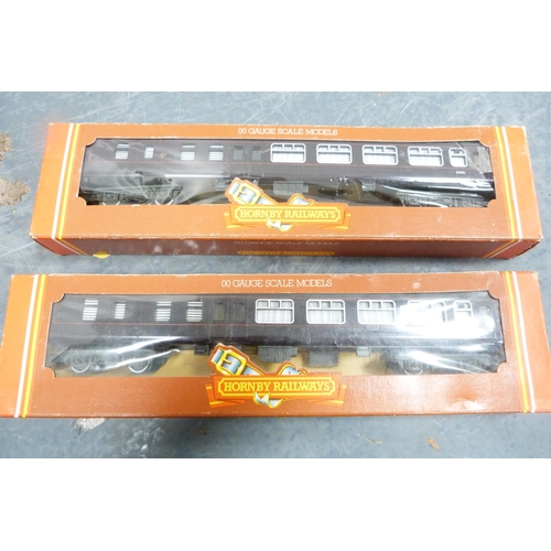 43 - Eight Hornby 00 gauge scale models to include four R.459 Mk 2 BR Royal Train brake coaches, two R.45... 