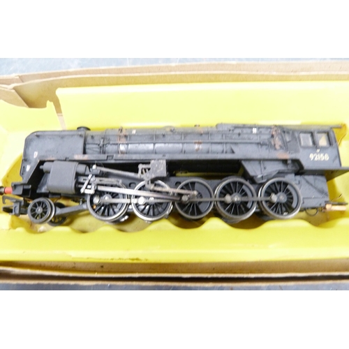 48 - Hornby wagons, 92158 locomotive with tender, 45541 locomotive with tender, boxed R.311 LMS Patriot c... 