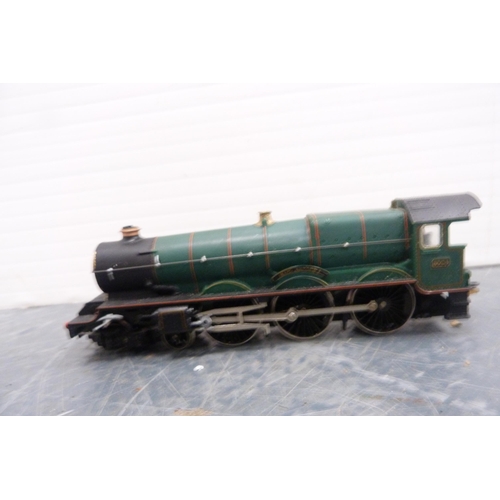 49 - Two cartons containing 00 gauge coaches, rolling stock, wagons, 6024 part locomotive, track, lorry, ... 