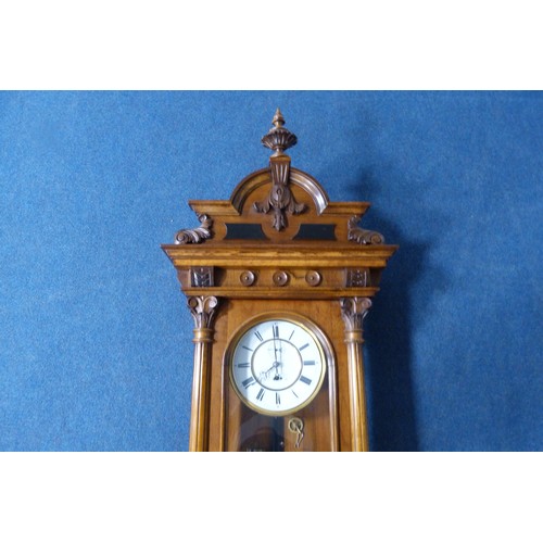 386 - Early 20th century Vienna wall clock with single brass weight.