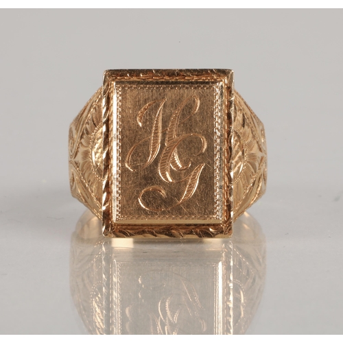 101 - 14K 585 Israeli gold signet ring, ring size W, 7.8g