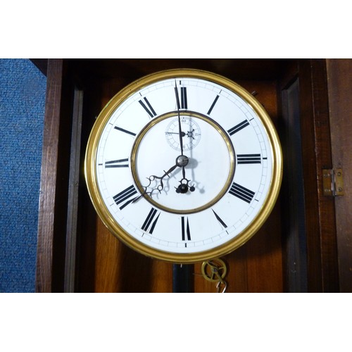 386 - Early 20th century Vienna wall clock with single brass weight.