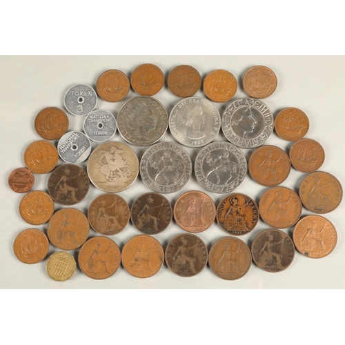 125 - 1889 Victoria crown and other assorted British coins, commemorative, pennies, tokens, etc