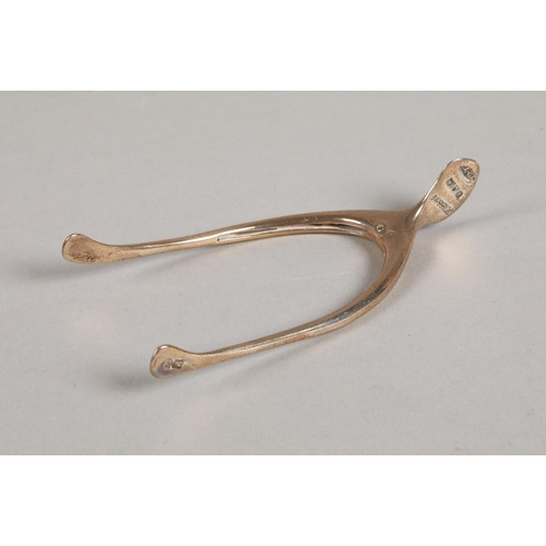 204 - Asprey of London silver wishbone sugar tongs, London 1901, 17g