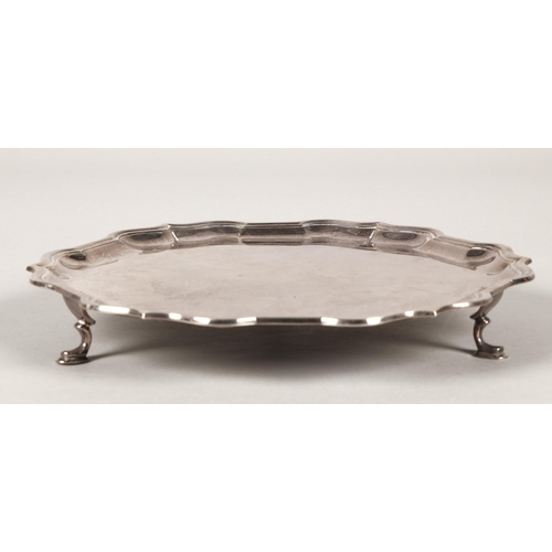 220 - Silver salver raised on three feet, 21cm diameter, Sheffield 1966, 332g