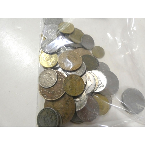 252 - Bag of various world coins.