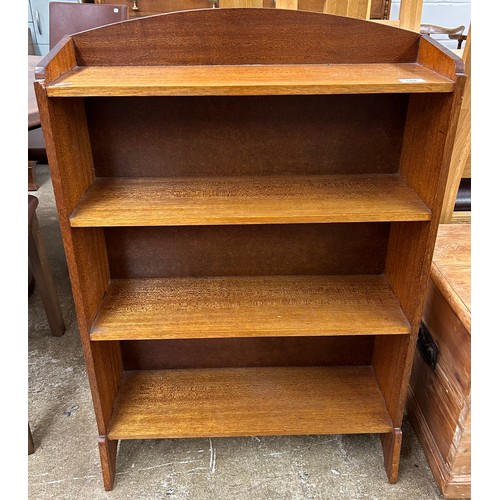 594 - Four tier open bookcase, 97cm high