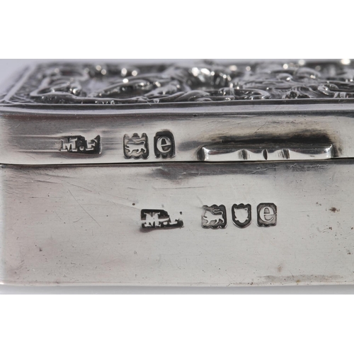 61 - Antique late Victorian silver snuff box of rectangular shape, the hinged lid decorated with repouss&... 