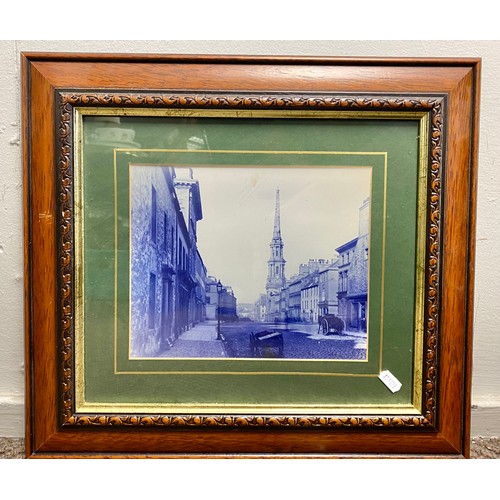 462 - Four framed pictures including James Macintyre etching of Glasgow University, photographs, and a pen... 