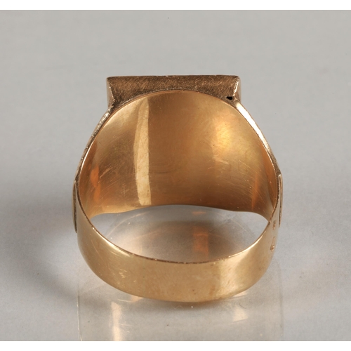 101 - 14K 585 Israeli gold signet ring, ring size W, 7.8g