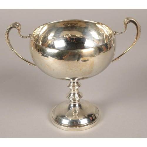 201 - Twin handled silver cup, London 1926, 13.5cm h, 147.5g