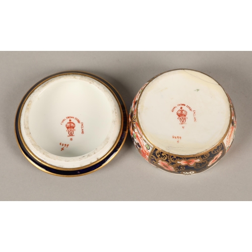 216 - Royal Crown Derby Imari pattern lidded pot, lid diameter 7cm