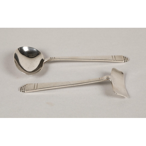 221 - Silver child's spoon and pusher set in fitted case 'Presented by the Proprietors of Sister Laura's F... 