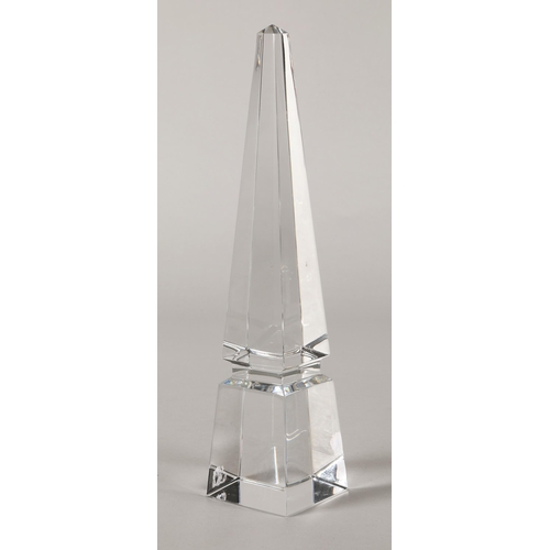 239 - Baccarat crystal knot paperweight and obelisk