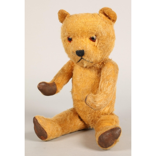 684 - Vintage teddy bear, articulated with straw filling