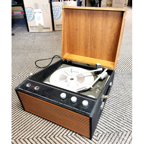 404 - Philips record player.