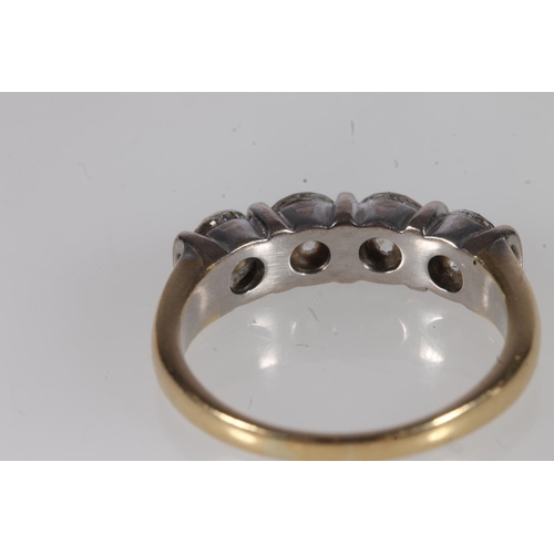 189 - 18ct gold and four stone diamond ring, the round cut brilliants bar set on a white gold mount, leadi... 