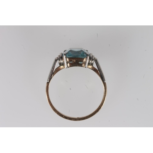 205 - 9ct gold and blue green spinel/tourmaline ring, the radiant cut stone set on white gold shoulders le... 