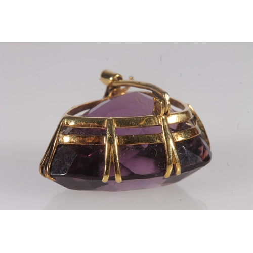 236 - Victorian heart shape amethyst brooch on a unmarked yellow gold mount, stone size 3.3cm x 2.6cm, in ... 