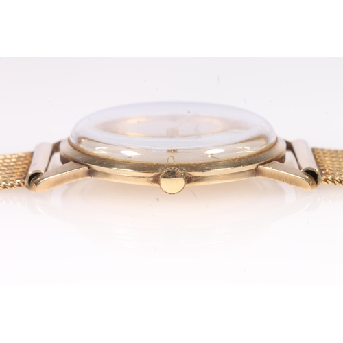 258 - 9ct gold Realm wristwatch, the champagne dial with baton hands and markers, subsidiary seconds under... 