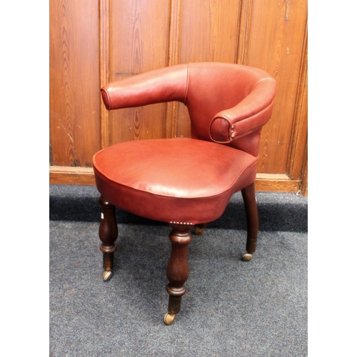 639 - Early 20th century leather armchair, the upholstered seat over two front turned legs and rear shaped... 