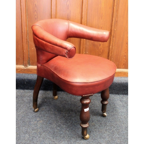 639 - Early 20th century leather armchair, the upholstered seat over two front turned legs and rear shaped... 