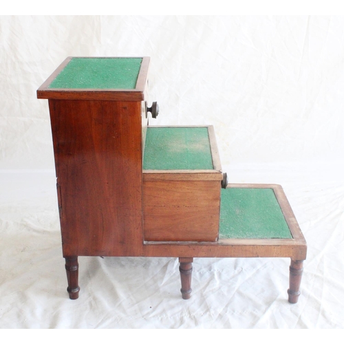 650 - Early 19th century mahogany library steps commode, the steps with green baize raised on six turned s... 